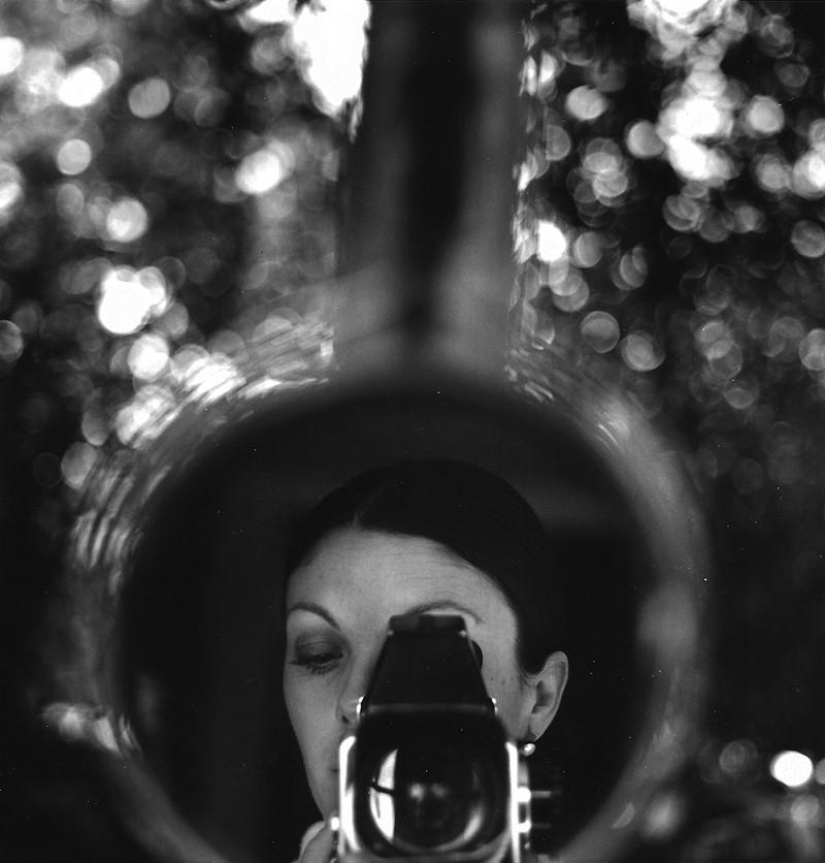 Self-portraits of photographers (part 1)