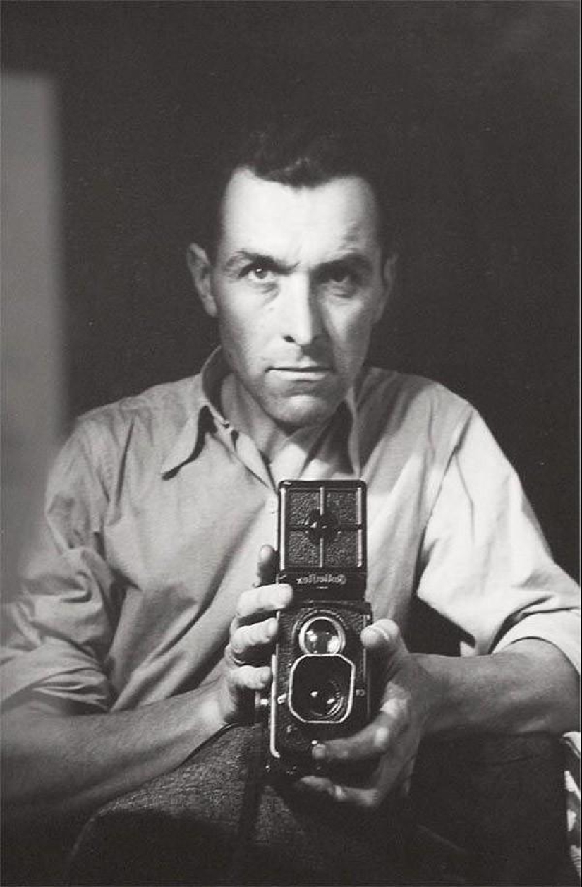 Self-portraits of photographers (part 1)