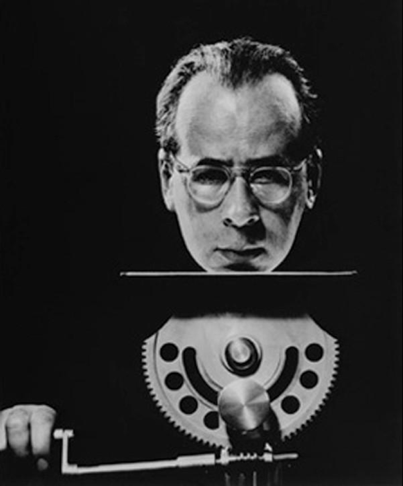 Self-portraits of photographers (part 1)