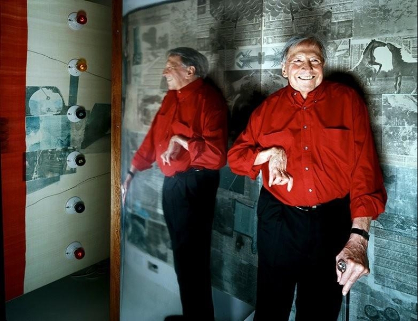 Self-portraits of photographers (part 1)