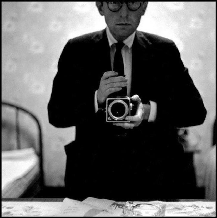 Self-portraits of photographers (part 1)