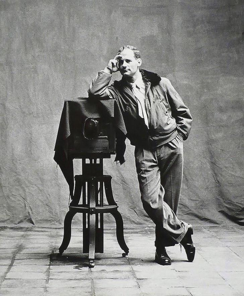 Self-portraits of photographers (part 1)