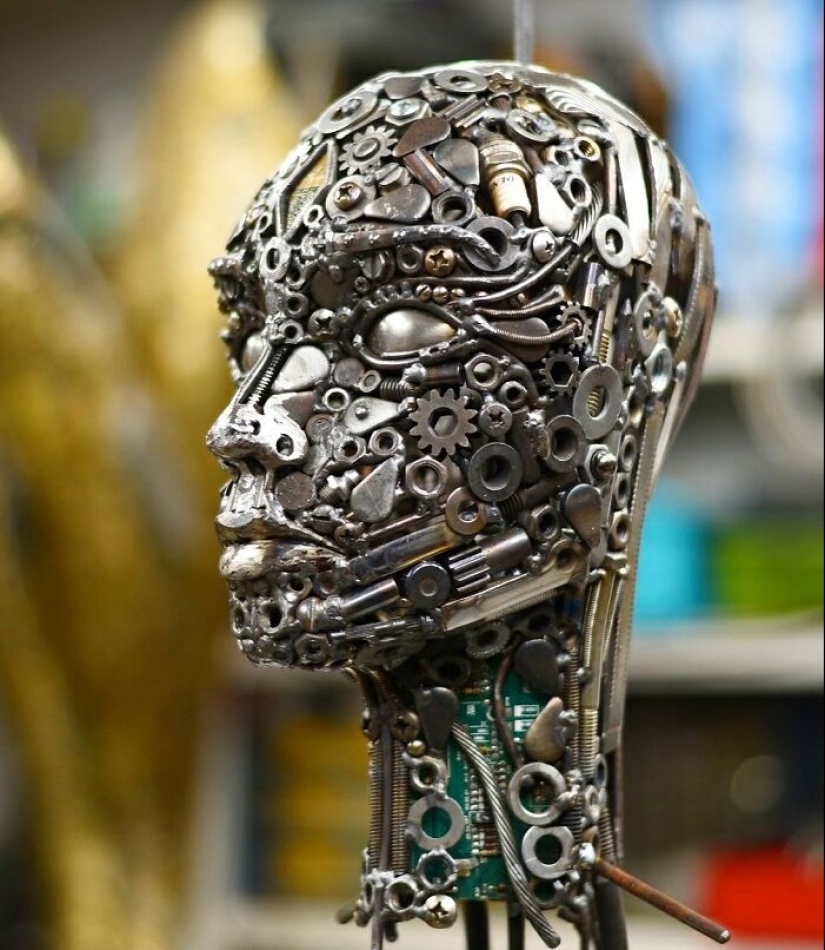 Self-Taught Artist Creates Impressive Sculptures From Recycled Materials