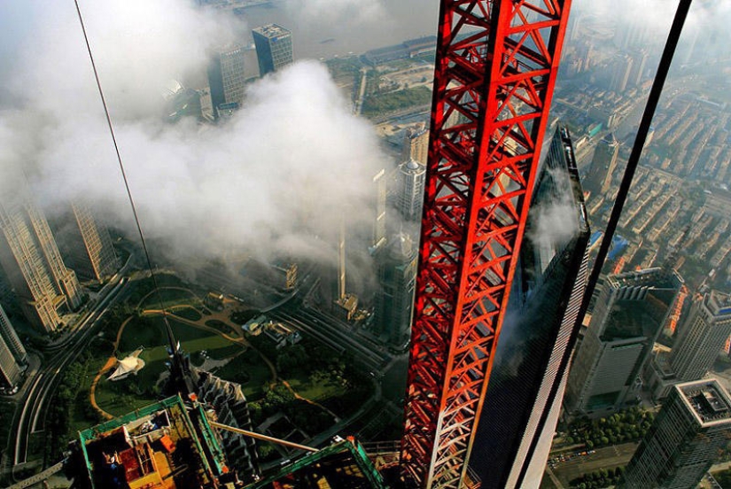 Shanghai through the eyes of a crane operator Shanghai through the eyes of a crane operator