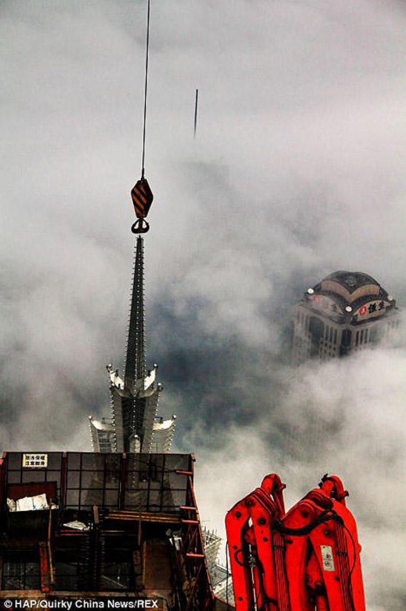 Shanghai through the eyes of a crane operator Shanghai through the eyes of a crane operator