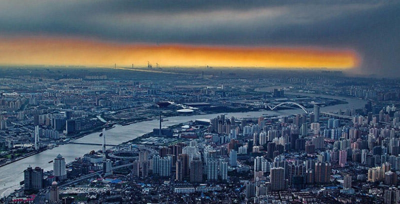 Shanghai through the eyes of a crane operator Shanghai through the eyes of a crane operator
