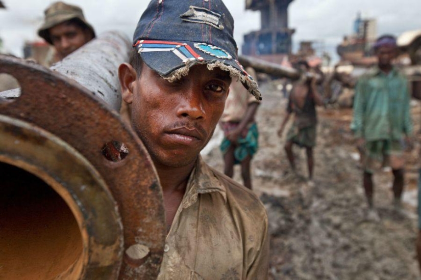Ship Graveyard in Chittagong Ship Graveyard in Chittagong