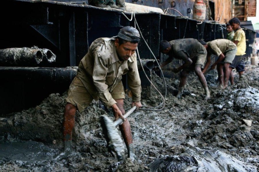 Ship Graveyard in Chittagong Ship Graveyard in Chittagong