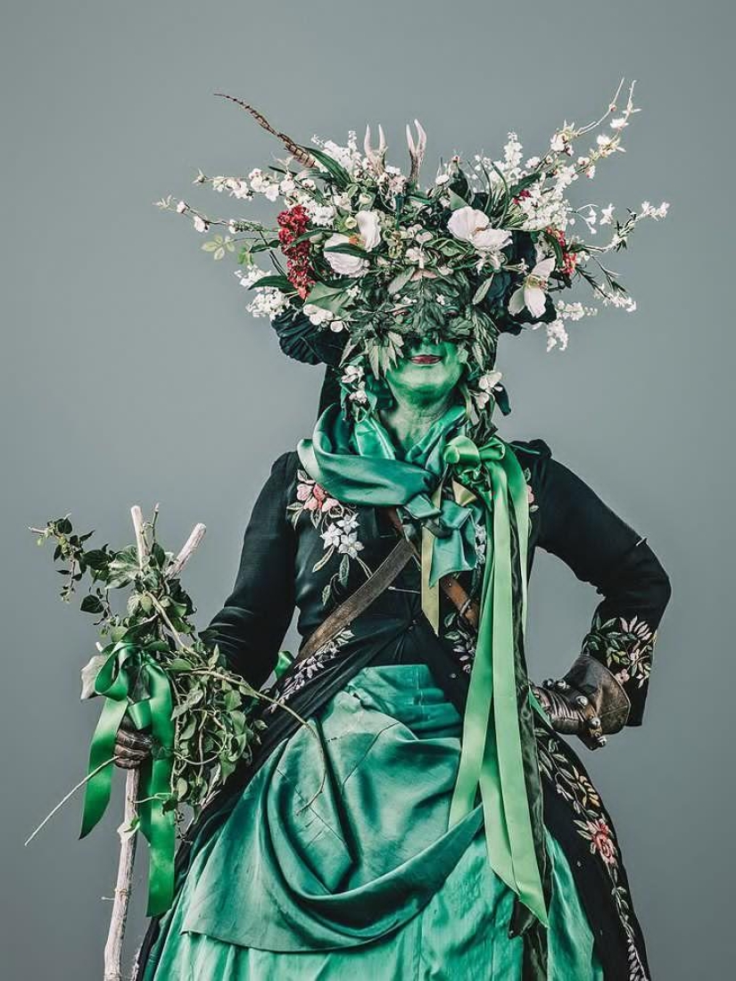 Shreks, elderly informals and other characters from the holiday Jack in green