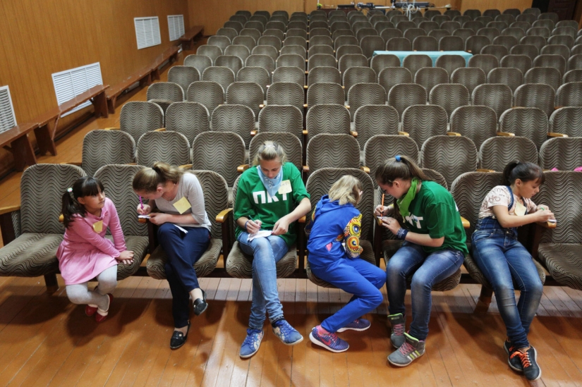 Si salieras con un amigo...