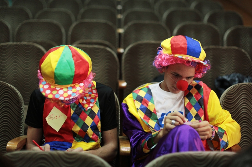 Si salieras con un amigo...