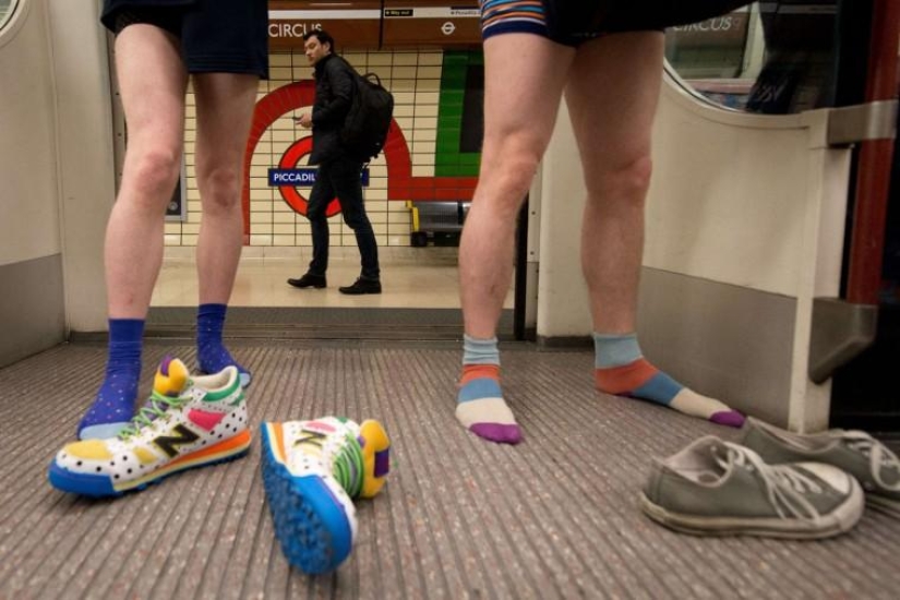 Sin pantalones y vergüenza: el flash mob más brillante de este invierno