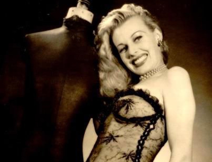 Sira Marti is the first burlesque star from Switzerland