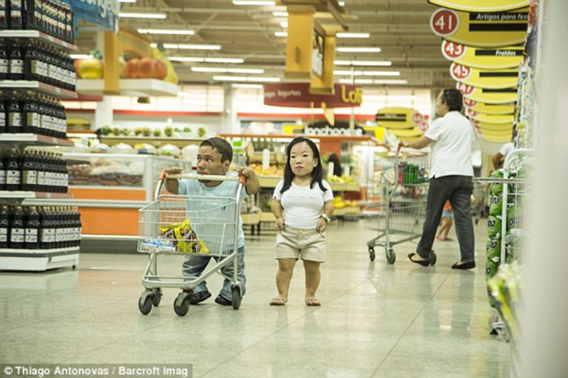 Size doesn't matter: how the shortest couple in the world manages to lead a normal life
