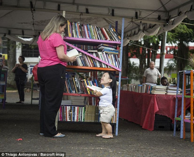 Size doesn't matter: how the shortest couple in the world manages to lead a normal life Size doesn't matter: how the shortest couple in the world manages to lead a normal life