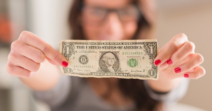 Sleight of hand, eye and electronic scoreboard: how exchangers inflate customers