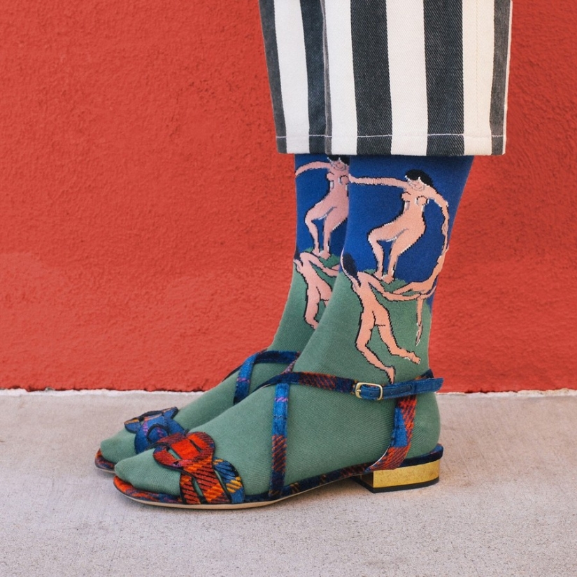 Socks - new canvases for masterpieces of world art