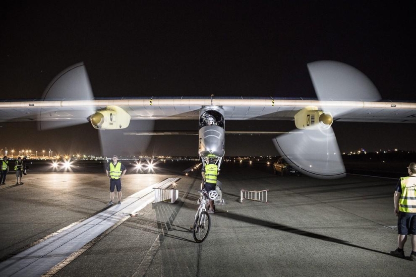Solar Impulse completó su histórico vuelo sobre EE. UU. Solar Impulse completó su histórico vuelo sobre EE. UU.
