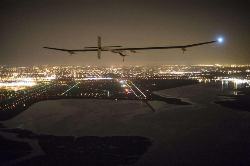 Solar Impulse completó su histórico vuelo sobre EE. UU. Solar Impulse completó su histórico vuelo sobre EE. UU.