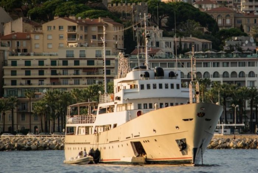 Soviet reconnaissance ship turned into a super-luxury yacht Soviet reconnaissance ship turned into a super-luxury yacht
