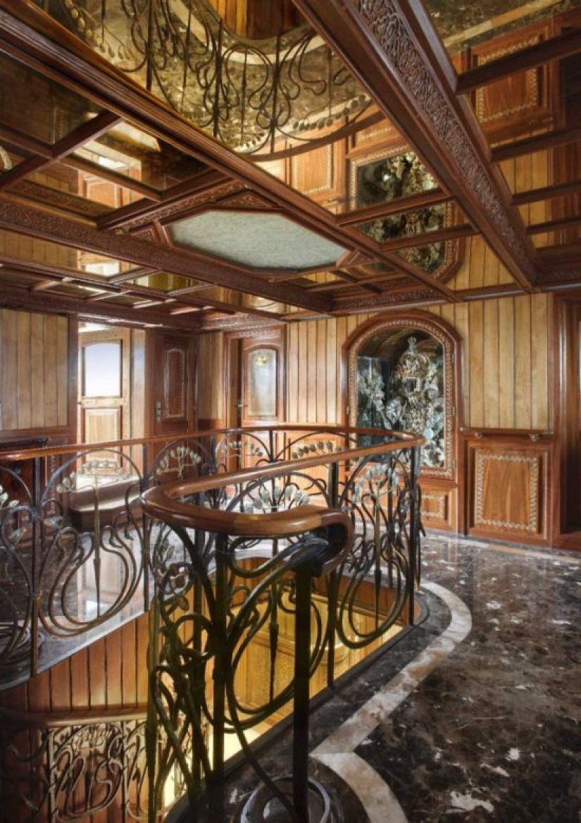 Soviet reconnaissance ship turned into a super-luxury yacht Soviet reconnaissance ship turned into a super-luxury yacht