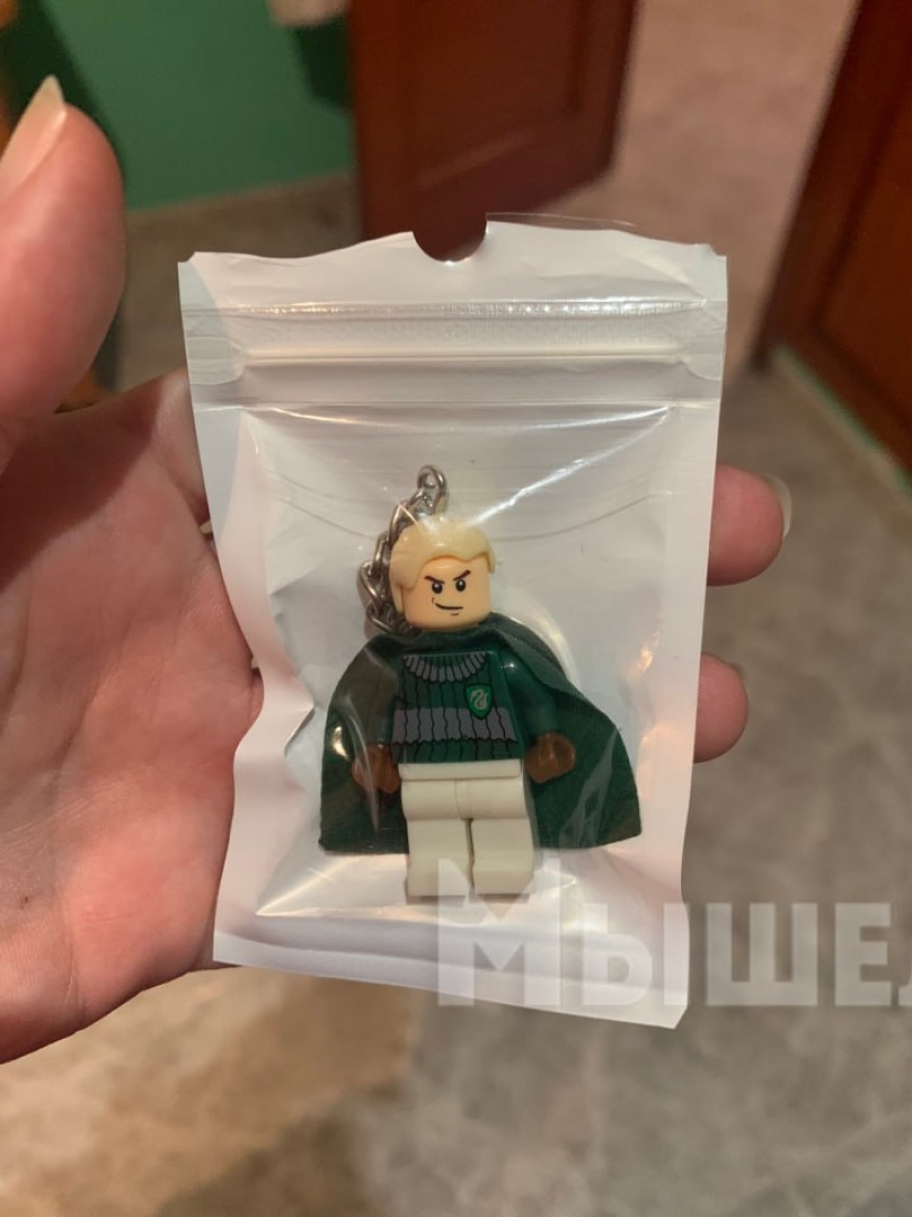 Spaniard received goods from AliExpress after 6 years Spaniard received goods from AliExpress after 6 years