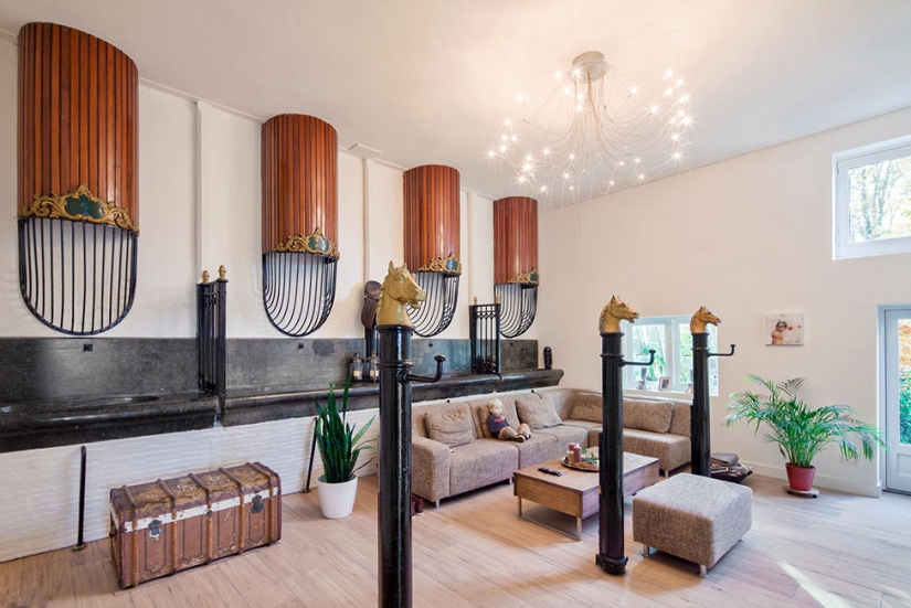 Spectacular private house in a former stable building Spectacular private house in a former stable building