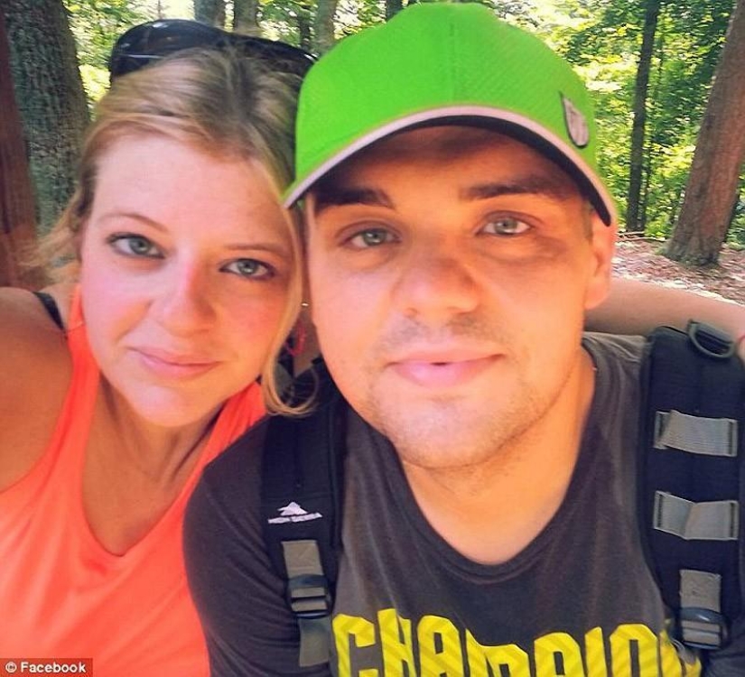 Spouses from the USA dropped 240 kg for two