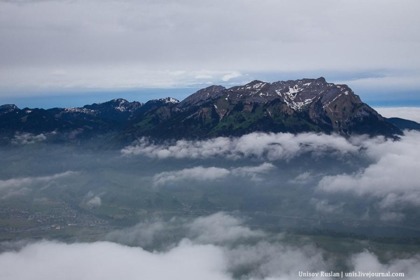 Stanserhorn Cabrio - cabina de teleférico de dos pisos