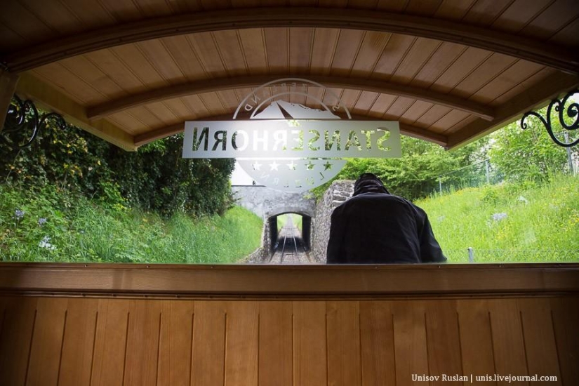 Stanserhorn Cabrio - cabina de teleférico de dos pisos