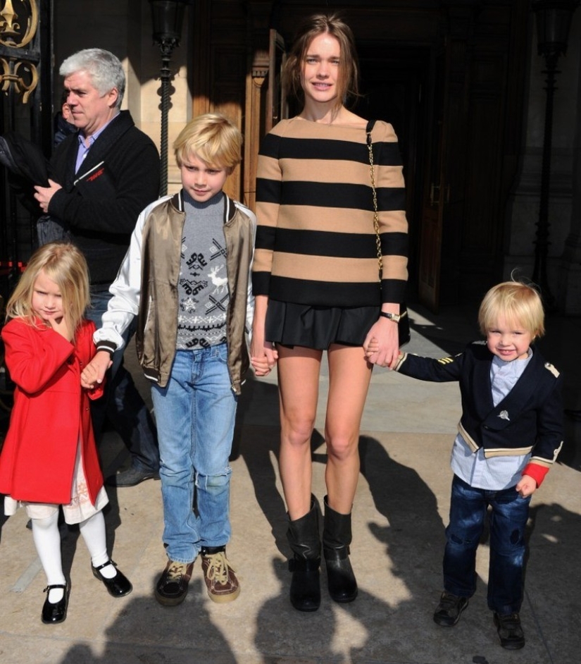 Stars with many children with a perfect body Stars with many children with a perfect body