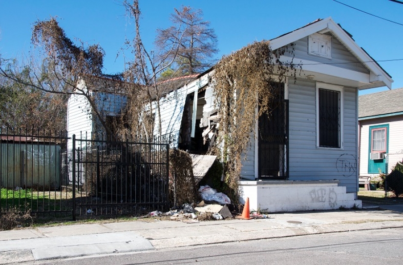 Steps to Nowhere: New Orleans 10 Years After Hurricane Katrina