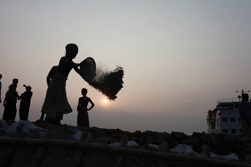 Stolen Childhood - Girl Prostitutes from Bangladesh