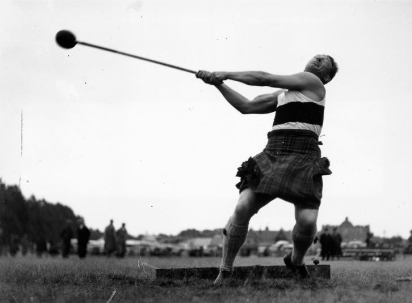 Strength, Courage and Flying Skirts - Highland Games in Scotland