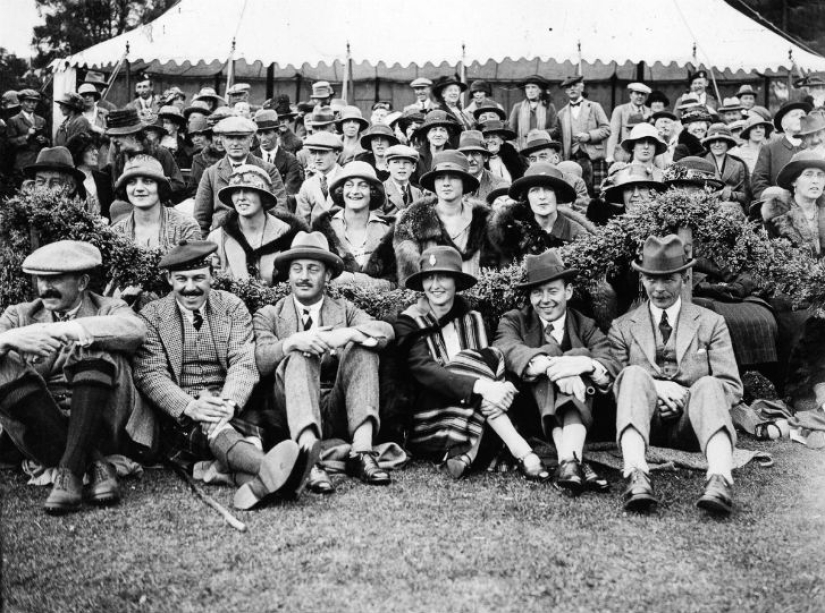 Strength, Courage and Flying Skirts - Highland Games in Scotland
