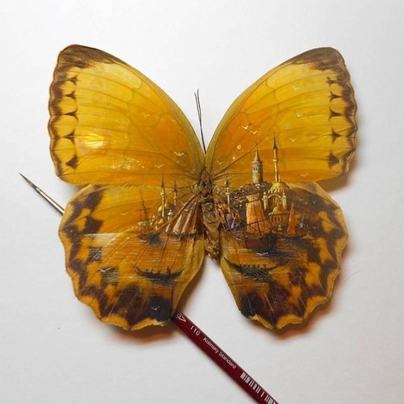 Stunning micro-drawings on unusual canvases Stunning micro-drawings on unusual canvases