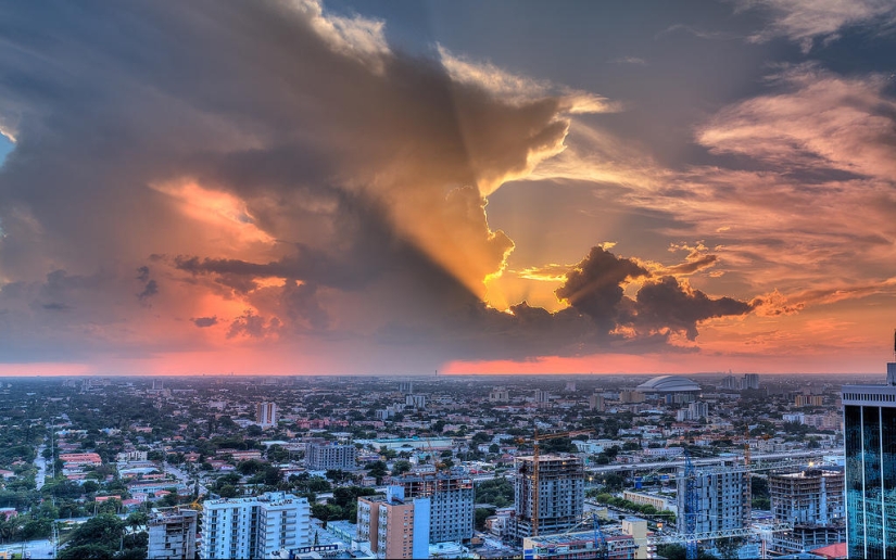Stunning skies over Miami Stunning skies over Miami