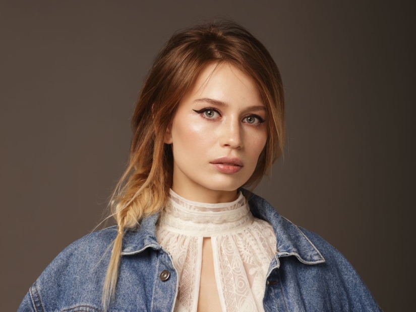 Stylist's 2023 Trends Guide: What to Buy on Sale Stylist's 2023 Trends Guide: What to Buy on Sale