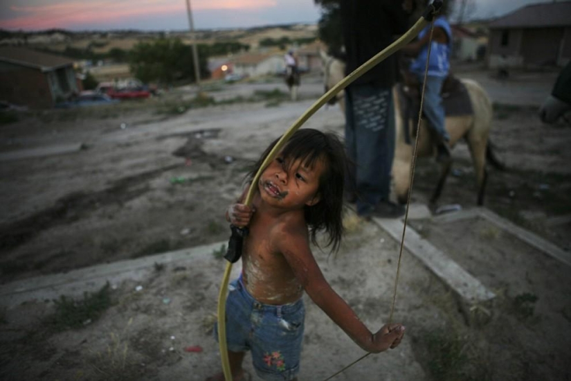 Surreal photos from the life of modern Oglala Lakota Indians Surreal photos from the life of modern Oglala Lakota Indians