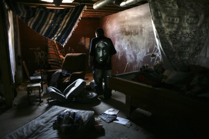 Surreal photos from the life of modern Oglala Lakota Indians Surreal photos from the life of modern Oglala Lakota Indians