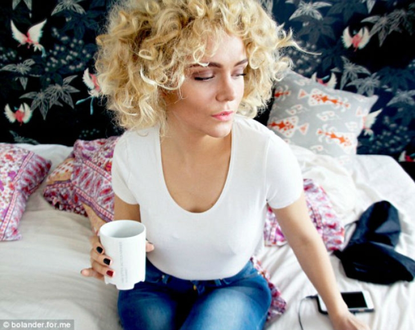 Swedish schoolgirl starred topless because she is a feminist