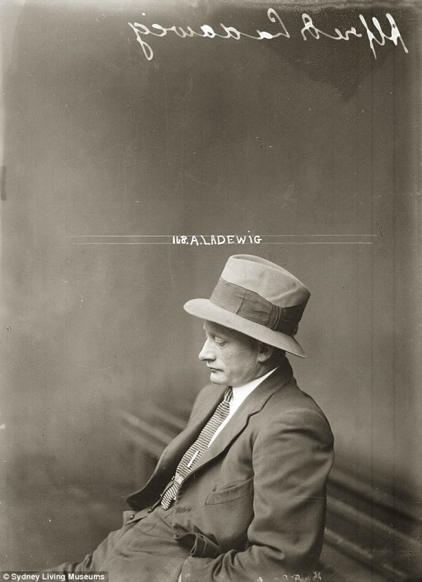 Sydney's Criminal underground of the 1920s and 1940s: rare photos from the police archive Sydney's Criminal underground of the 1920s and 1940s: rare photos from the police archive