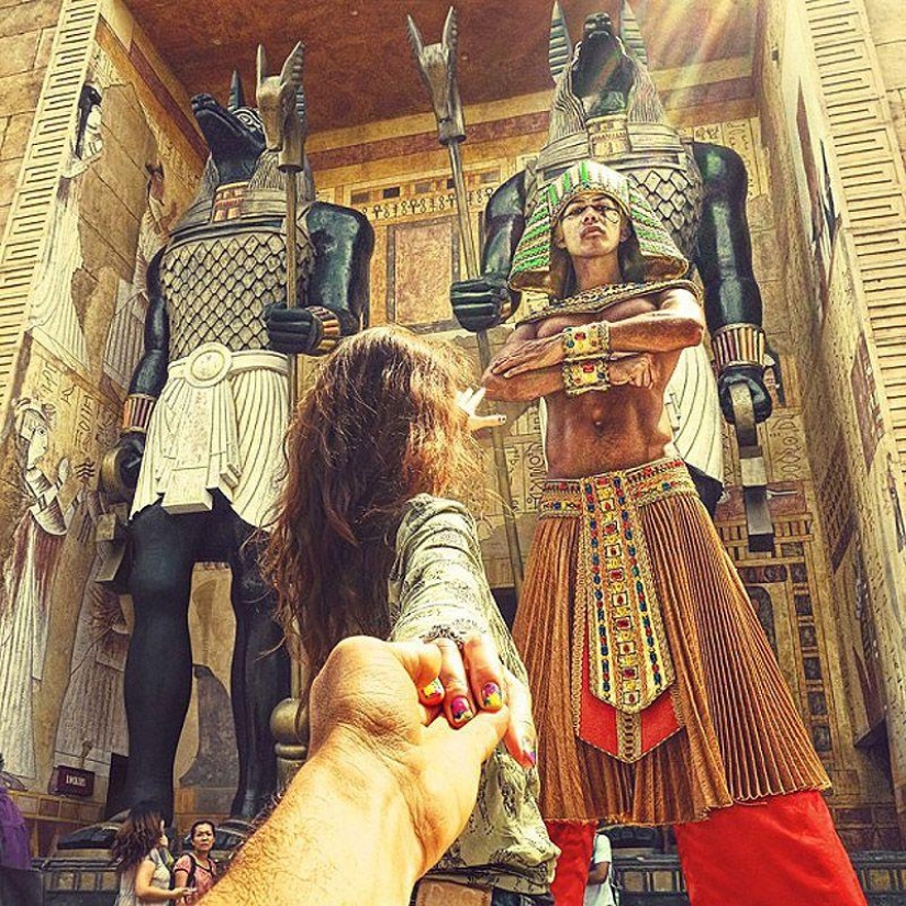 Take my hand, follow me