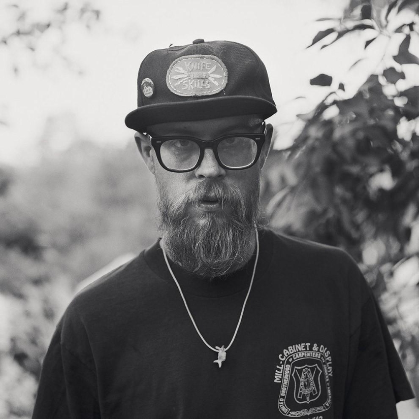 Taking a break from trash and frenzy at anarchist skateboarding fest