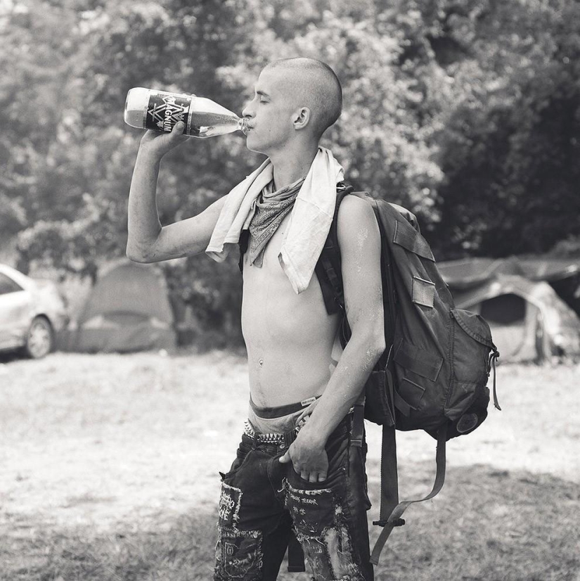 Taking a break from trash and frenzy at anarchist skateboarding fest