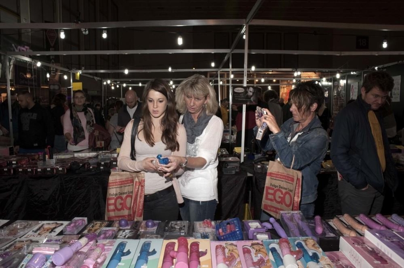 Tanto en vivo como inflable: cómo fue el festival sexual más grande de Alemania Tanto en vivo como inflable: cómo fue el festival sexual más grande de Alemania