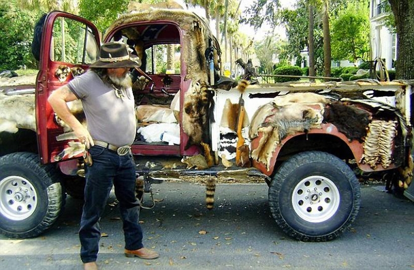 taxidermy truck