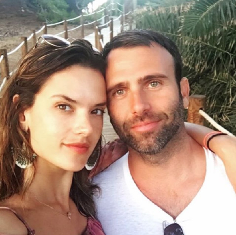 That's lucky: Husbands and boyfriends of Victoria's Secret models That's lucky: Husbands and boyfriends of Victoria's Secret models