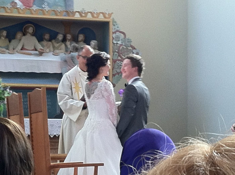 That's what happens if you don't hire a professional photographer for a wedding