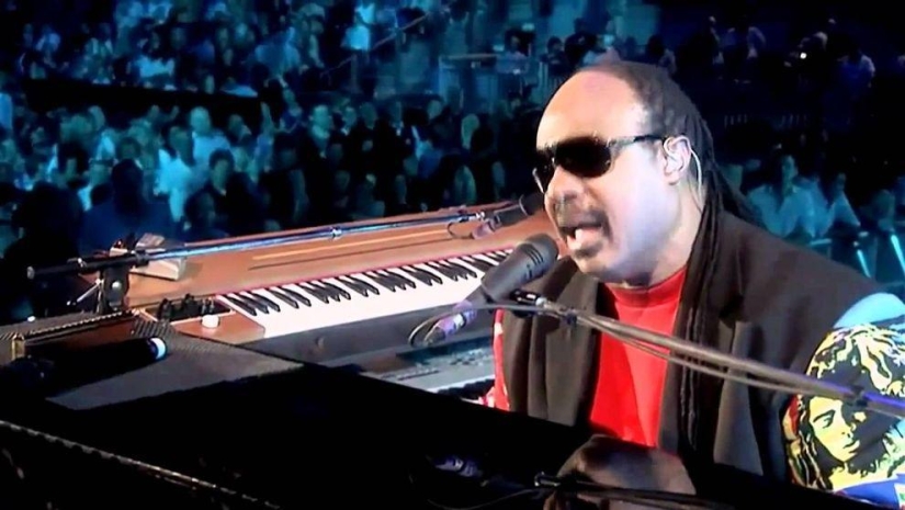 The 10 most popular artists of all time on the Billboard charts